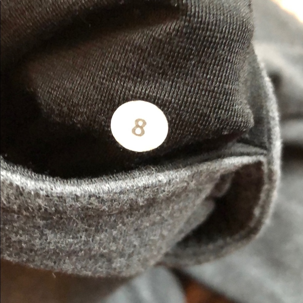 Lululemon capri - Picture 5 of 5